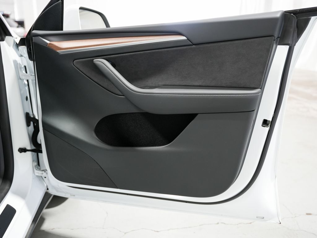 2024 Tesla Model Y Performance Tigard OR