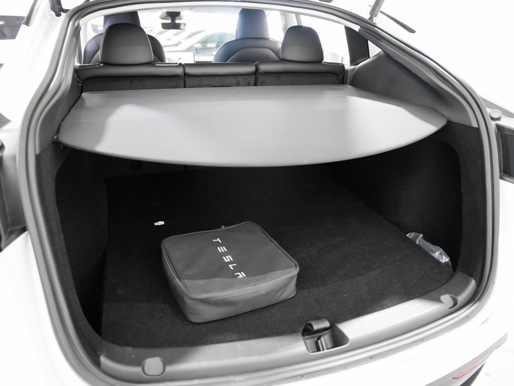 2024 Tesla Model Y Performance Tigard OR