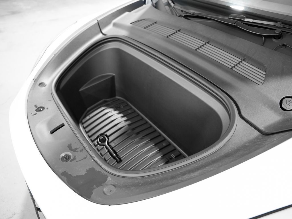 2024 Tesla Model Y Performance Tigard OR