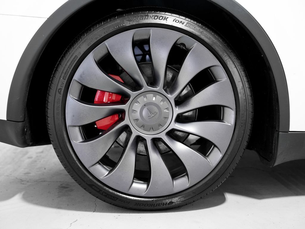 2024 Tesla Model Y Performance Tigard OR