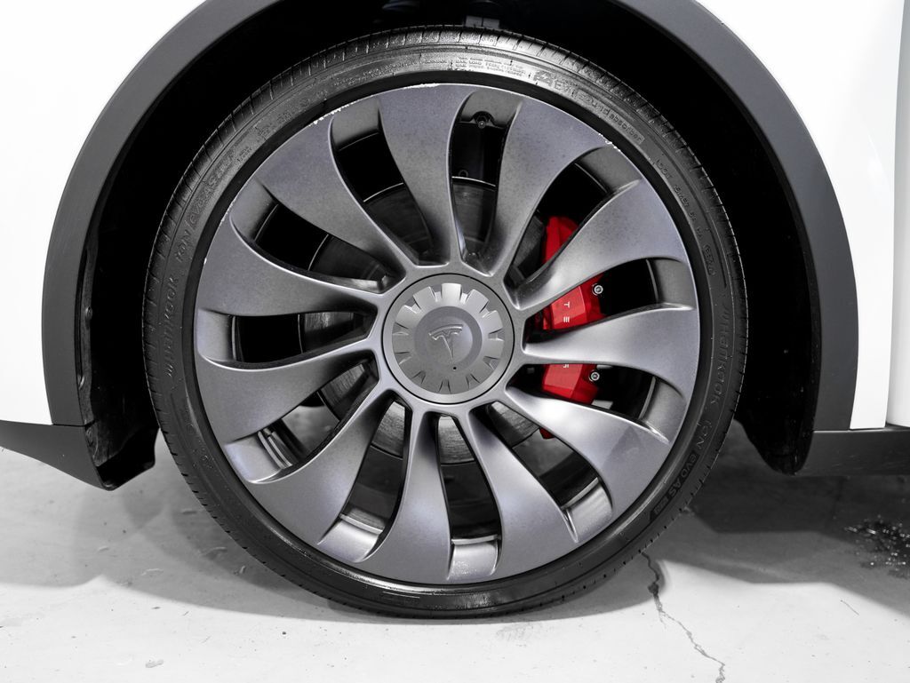 2024 Tesla Model Y Performance Tigard OR