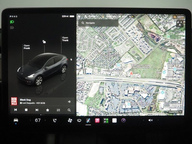 2024 Tesla Model Y RWD *TRAFFIC AWARE CRUISE CONTROL, NAVIGATION, SAFETY ALERTS, SURROUND VIEW CAMERAS, PANORAMA GLASS ROOF, HEATED SEATS/STEERING WHEEL, WIRELESS CHARGING Round Rock TX