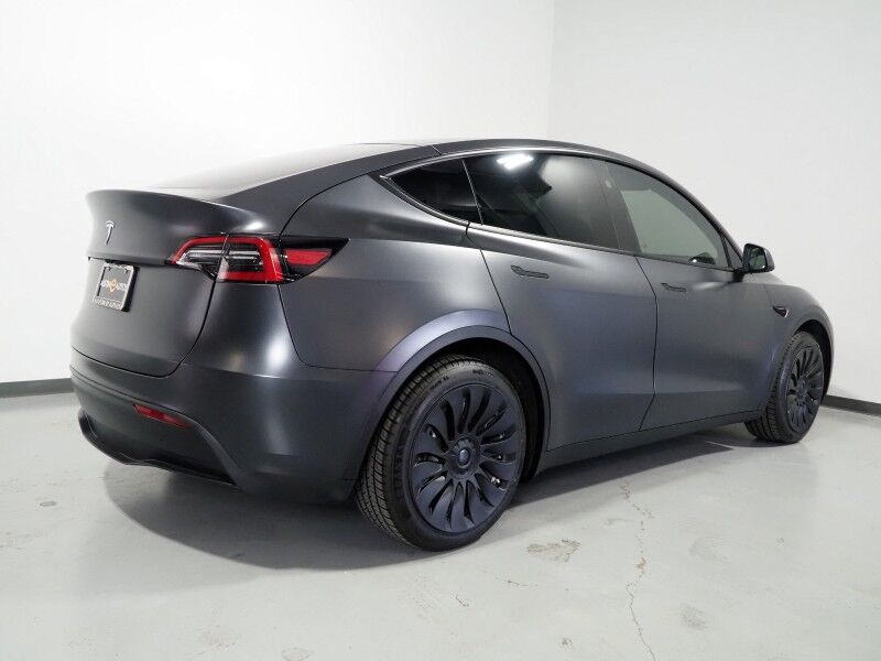 2024 Tesla Model Y RWD *TRAFFIC AWARE CRUISE CONTROL, NAVIGATION, SAFETY ALERTS, SURROUND VIEW CAMERAS, PANORAMA GLASS ROOF, HEATED SEATS/STEERING WHEEL, WIRELESS CHARGING Round Rock TX