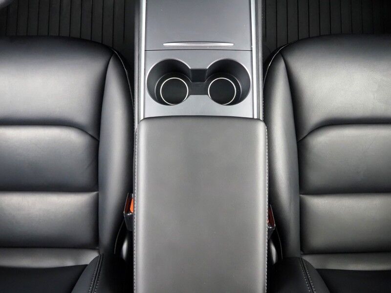 2024 Tesla Model Y RWD *TRAFFIC AWARE CRUISE CONTROL, NAVIGATION, SAFETY ALERTS, SURROUND VIEW CAMERAS, PANORAMA GLASS ROOF, HEATED SEATS/STEERING WHEEL, WIRELESS CHARGING Round Rock TX