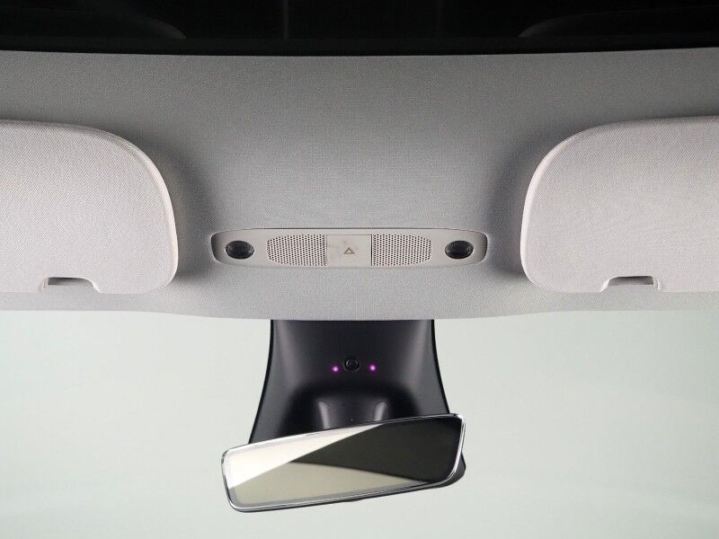 2024 Tesla Model Y RWD *TRAFFIC AWARE CRUISE CONTROL, NAVIGATION, SAFETY ALERTS, SURROUND VIEW CAMERAS, PANORAMA GLASS ROOF, HEATED SEATS/STEERING WHEEL, WIRELESS CHARGING Round Rock TX