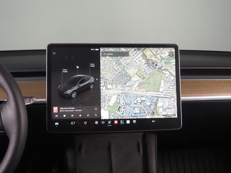 2024 Tesla Model Y RWD *TRAFFIC AWARE CRUISE CONTROL, NAVIGATION, SAFETY ALERTS, SURROUND VIEW CAMERAS, PANORAMA GLASS ROOF, HEATED SEATS/STEERING WHEEL, WIRELESS CHARGING Round Rock TX
