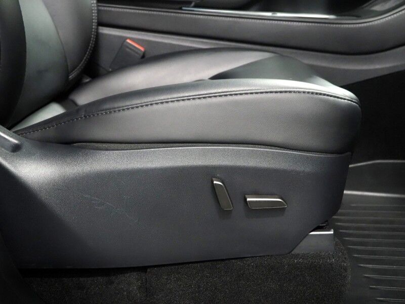 2024 Tesla Model Y RWD *TRAFFIC AWARE CRUISE CONTROL, NAVIGATION, SAFETY ALERTS, SURROUND VIEW CAMERAS, PANORAMA GLASS ROOF, HEATED SEATS/STEERING WHEEL, WIRELESS CHARGING Round Rock TX