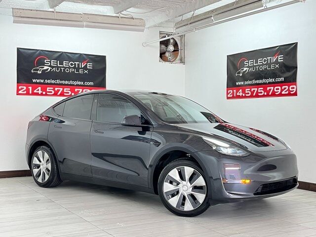 2024 Tesla Model Y Standard Range