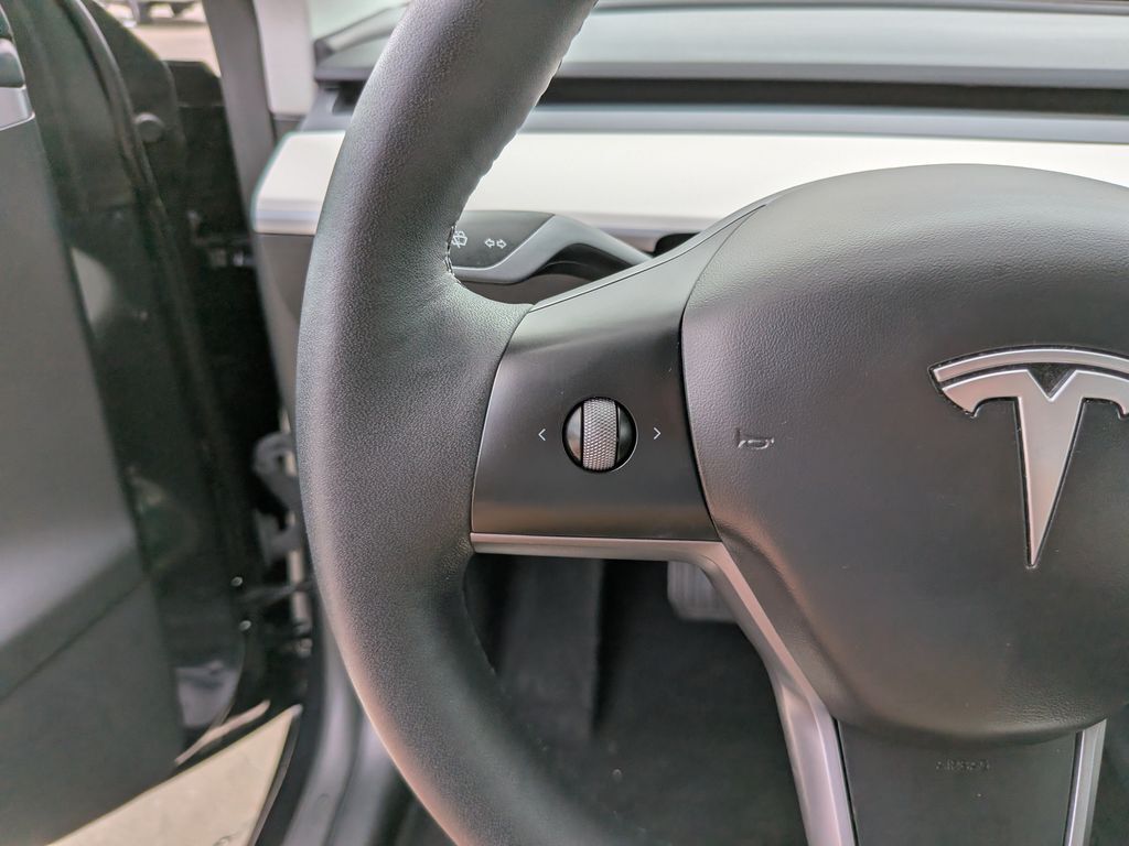 2024 Tesla Model Y Standard Range San Clemente CA