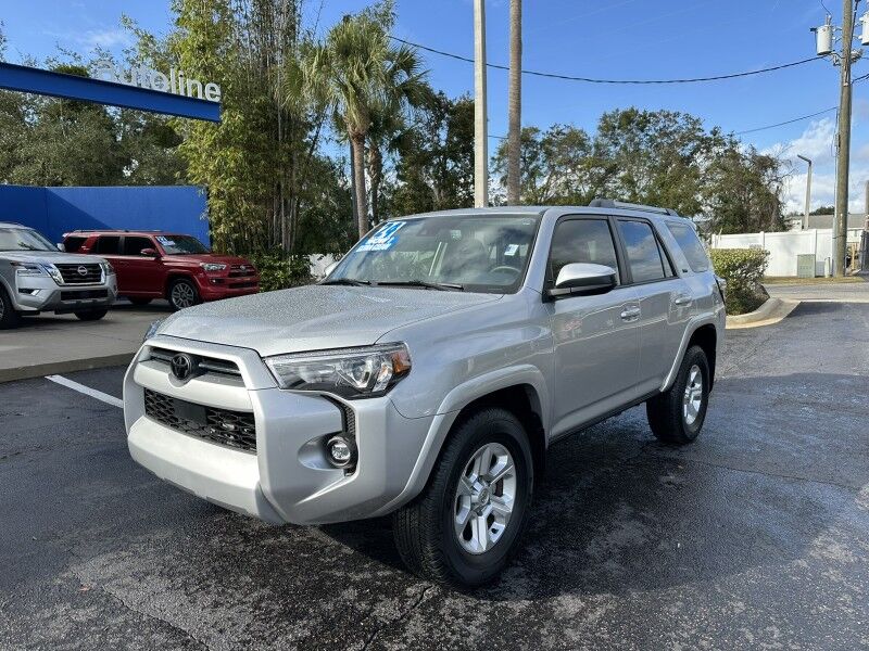 2024 Toyota 4Runner SR5