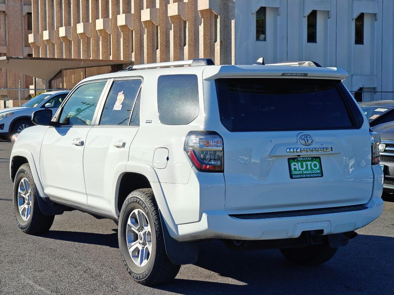 2024 Toyota 4Runner SR5