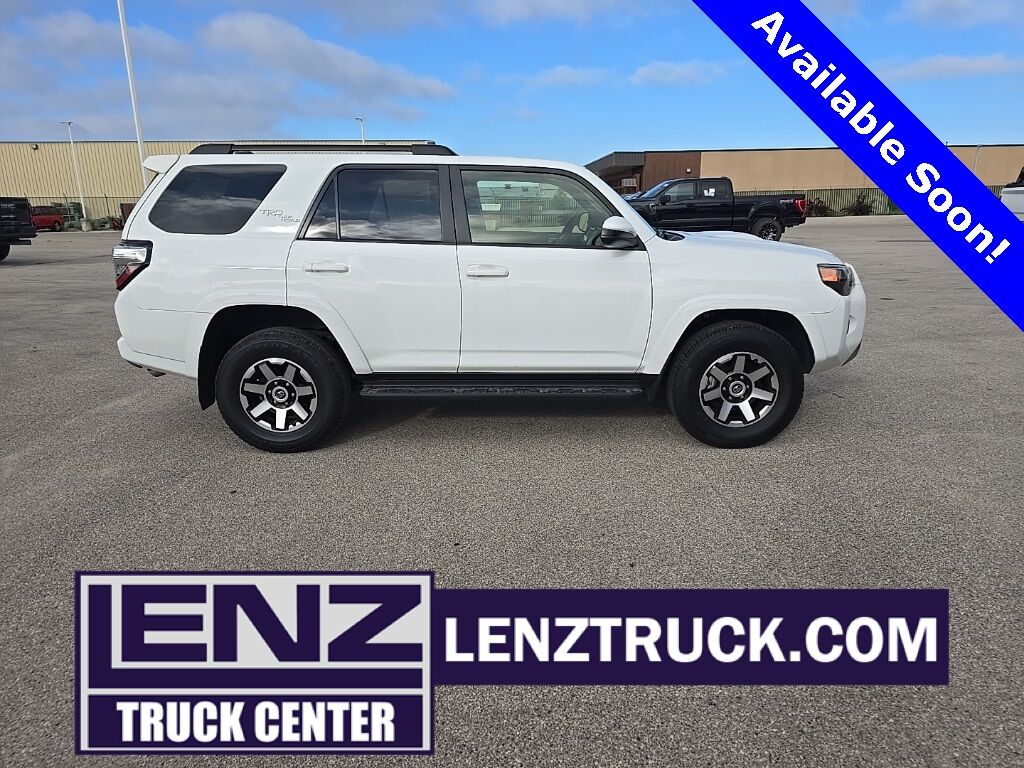 2024 Toyota 4Runner TRD Off-Road 4WD Fond du Lac WI
