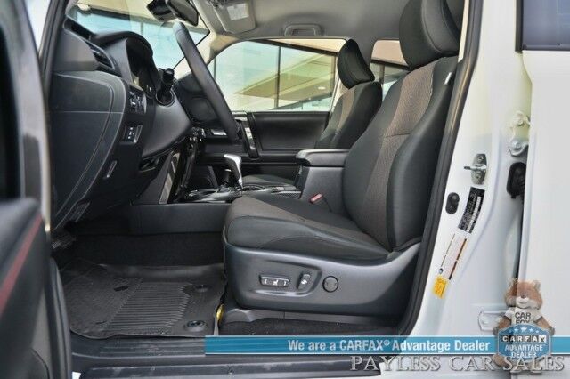 2024 Toyota 4Runner TRD Off Road / 4X4 / 4.0L V6 / Power Driver's Seat / Adaptive Cruise / Lane Departure & Blind Spot Alert / Apple CarPlay & Android Auto / Back Up Camera / Keyless Entry & Start / Alloy Wheels / Tow Pkg / 1-Owner Anchorage AK