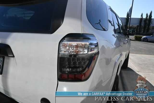 2024 Toyota 4Runner TRD Off Road / 4X4 / 4.0L V6 / Power Driver's Seat / Adaptive Cruise / Lane Departure & Blind Spot Alert / Bluetooth / Back Up Camera / Keyless Entry & Start / Alloy Wheels / Tow Pkg / 1-Owner Anchorage AK