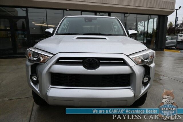 2024 Toyota 4Runner TRD Off Road / 4X4 / 4.0L V6 / Power Driver's Seat / Adaptive Cruise / Lane Departure & Blind Spot Alert / Bluetooth / Back Up Camera / Keyless Entry & Start / Alloy Wheels / Tow Pkg / 1-Owner Anchorage AK