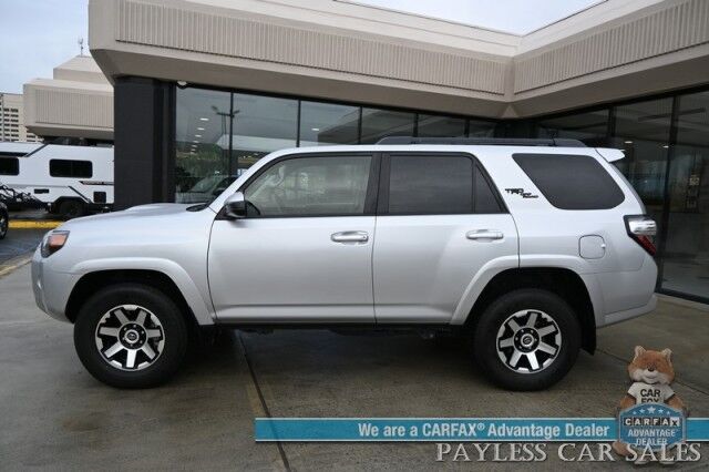 2024 Toyota 4Runner TRD Off Road / 4X4 / 4.0L V6 / Power Driver's Seat / Adaptive Cruise / Lane Departure & Blind Spot Alert / Bluetooth / Back Up Camera / Keyless Entry & Start / Alloy Wheels / Tow Pkg / 1-Owner Anchorage AK