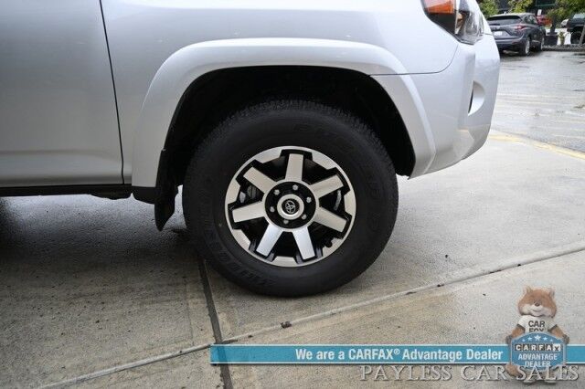 2024 Toyota 4Runner TRD Off Road / 4X4 / 4.0L V6 / Power Driver's Seat / Adaptive Cruise / Lane Departure & Blind Spot Alert / Bluetooth / Back Up Camera / Keyless Entry & Start / Alloy Wheels / Tow Pkg / 1-Owner Anchorage AK