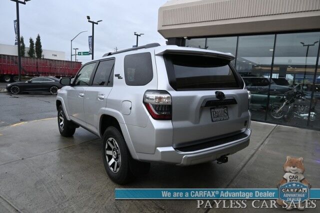 2024 Toyota 4Runner TRD Off Road / 4X4 / 4.0L V6 / Power Driver's Seat / Adaptive Cruise / Lane Departure & Blind Spot Alert / Bluetooth / Back Up Camera / Keyless Entry & Start / Alloy Wheels / Tow Pkg / 1-Owner Anchorage AK