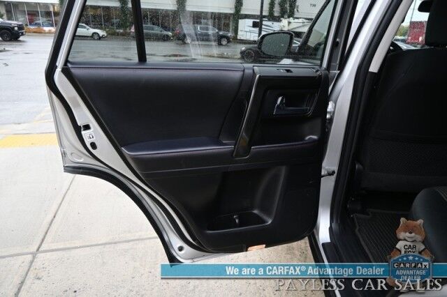 2024 Toyota 4Runner TRD Off Road / 4X4 / 4.0L V6 / Power Driver's Seat / Adaptive Cruise / Lane Departure & Blind Spot Alert / Bluetooth / Back Up Camera / Keyless Entry & Start / Alloy Wheels / Tow Pkg / 1-Owner Anchorage AK
