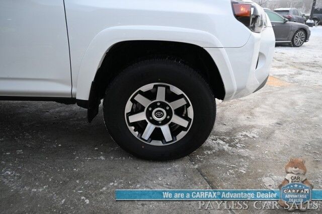 2024 Toyota 4Runner TRD Off Road / 4X4 / 4.0L V6 / Power Driver's Seat / Adaptive Cruise / Lane Departure & Blind Spot / Apple CarPlay & Android Auto / Back Up Camera / Keyless Entry & Start / Alloy Wheels / Tow Pkg / 1-Owner Anchorage AK
