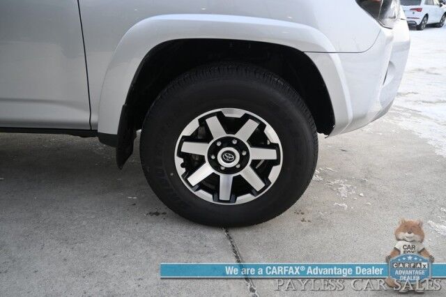 2024 Toyota 4Runner TRD Off Road / 4X4 / 4.0L V6 / Power Driver's Seat / Adaptive Cruise / Lane Departure & Blind Spot / Apple CarPlay & Android Auto / Back Up Camera / Keyless Entry & Start / Alloy Wheels / Tow Pkg / 1-Owner Wasilla AK