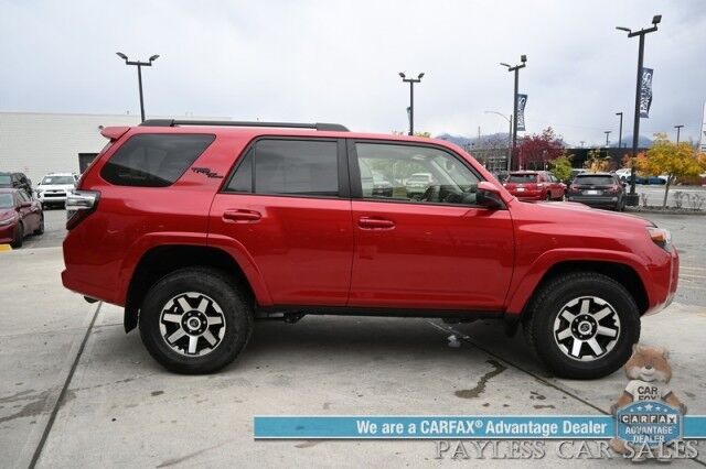 2024 Toyota 4Runner TRD Off Road / 4X4 / 4.0L V6 / Power Driver's Seat / Adaptive Cruise / Lane Departure & Blind Spot / Apple CarPlay & Android Auto / Back Up Camera / Keyless Entry & Start / Alloy Wheels / Tow Pkg / 1-Owner Anchorage AK