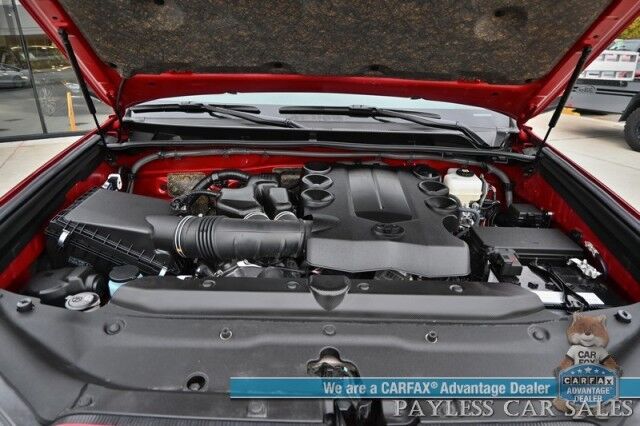 2024 Toyota 4Runner TRD Off Road / 4X4 / 4.0L V6 / Power Driver's Seat / Adaptive Cruise / Lane Departure & Blind Spot / Apple CarPlay & Android Auto / Back Up Camera / Keyless Entry & Start / Alloy Wheels / Tow Pkg / 1-Owner Anchorage AK