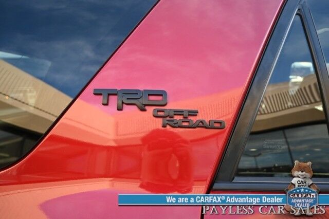 2024 Toyota 4Runner TRD Off Road / 4X4 / 4.0L V6 / Power Driver's Seat / Adaptive Cruise / Lane Departure & Blind Spot / Apple CarPlay & Android Auto / Back Up Camera / Keyless Entry & Start / Alloy Wheels / Tow Pkg / 1-Owner Anchorage AK