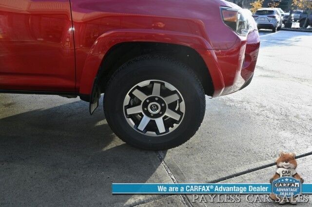 2024 Toyota 4Runner TRD Off Road / 4X4 / 4.0L V6 / Power Driver's Seat / Adaptive Cruise / Lane Departure & Blind Spot / Apple CarPlay & Android Auto / Back Up Camera / Keyless Entry & Start / Alloy Wheels / Tow Pkg / 1-Owner Anchorage AK