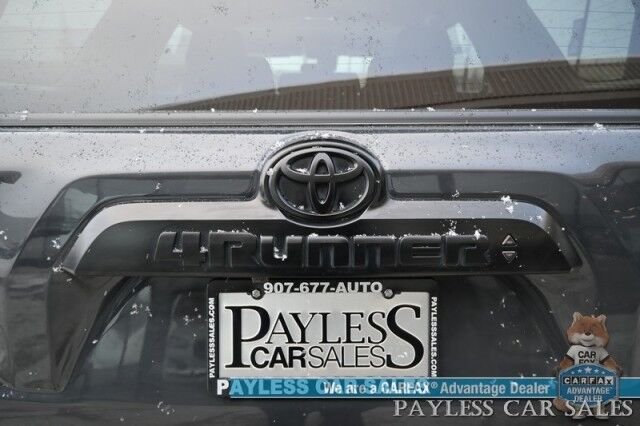 2024 Toyota 4Runner TRD Off Road / 4X4 / 4.0L V6 / Power Driver's Seat / Adaptive Cruise / Lane Departure & Blind Spot / Apple CarPlay & Android Auto / Back Up Camera / Keyless Entry & Start / Alloy Wheels / Tow Pkg / 1-Owner Anchorage AK