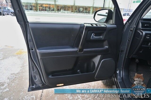 2024 Toyota 4Runner TRD Off Road / 4X4 / 4.0L V6 / Power Driver's Seat / Adaptive Cruise / Lane Departure & Blind Spot / Apple CarPlay & Android Auto / Back Up Camera / Keyless Entry & Start / Alloy Wheels / Tow Pkg / 1-Owner Anchorage AK