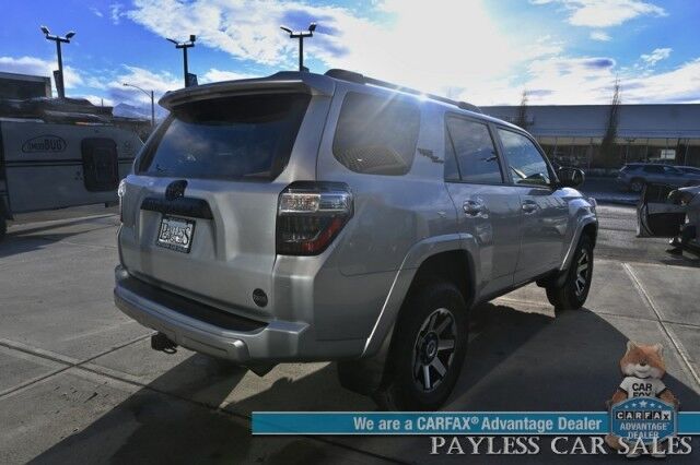 2024 Toyota 4Runner TRD Off Road / 4X4 / 4.0L V6 / Power Driver's Seat / Adaptive Cruise / Lane Departure & Blind Spot / Apple CarPlay & Android Auto / USB Input / Back Up Camera / Keyless Entry & Start / Tow Pkg / 1-Owner Anchorage AK