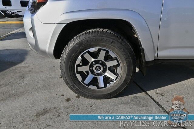 2024 Toyota 4Runner TRD Off Road / 4X4 / 4.0L V6 / Power Driver's Seat / Adaptive Cruise / Lane Departure & Blind Spot / Apple CarPlay & Android Auto / USB Input / Back Up Camera / Keyless Entry & Start / Tow Pkg / 1-Owner Anchorage AK