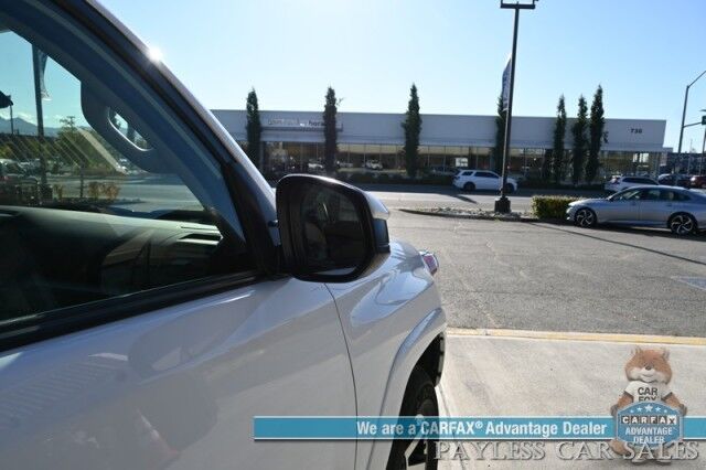 2024 Toyota 4Runner TRD Off Road / 4X4 / 4.0L V6 / Power Driver's Seat / Adaptive Cruise / Lane Departure & Blind Spot / Apple CarPlay & Android Auto / USB Input / Back Up Camera / Keyless Entry & Start / Tow Pkg / 1-Owner Anchorage AK