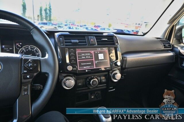 2024 Toyota 4Runner TRD Off Road / 4X4 / 4.0L V6 / Power Driver's Seat / Adaptive Cruise / Lane Departure & Blind Spot / Apple CarPlay & Android Auto / USB Input / Back Up Camera / Keyless Entry & Start / Tow Pkg / 1-Owner Anchorage AK