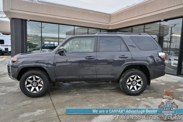 2024 Toyota 4Runner TRD Off Road / 4X4 / 4.0L V6 / Power Driver's Seat / Adaptive Cruise / Lane Departure & Blind Spot / Apple CarPlay & Android Auto / USB Input / Back Up Camera / Keyless Entry & Start / Tow Pkg / 1-Owner Anchorage AK
