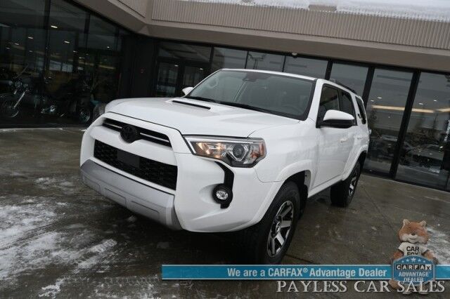 2024 Toyota 4Runner TRD Off Road / 4X4 / 4.0L V6 / Power Driver's Seat / Adaptive Cruise / Lane Departure & Blind Spot / Apple CarPlay & Android Auto / USB Input / Back Up Camera / Keyless Entry & Start / Tow Pkg / 1-Owner Anchorage AK