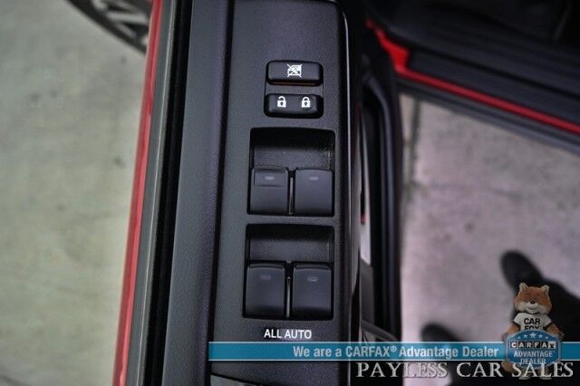 2024 Toyota 4Runner TRD Off Road / 4X4 / Power Driver's Seat / Blind Spot & Lane Departure Alert / Collision Alert / Apple CarPlay & Android Auto / Back Up Camera / Cruise Control / Keyless Entry & Start / Tow Pkg / 1-Owner Anchorage AK