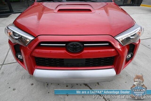 2024 Toyota 4Runner TRD Off Road / 4X4 / Power Driver's Seat / Blind Spot & Lane Departure Alert / Collision Alert / Apple CarPlay & Android Auto / Back Up Camera / Cruise Control / Keyless Entry & Start / Tow Pkg / 1-Owner Anchorage AK