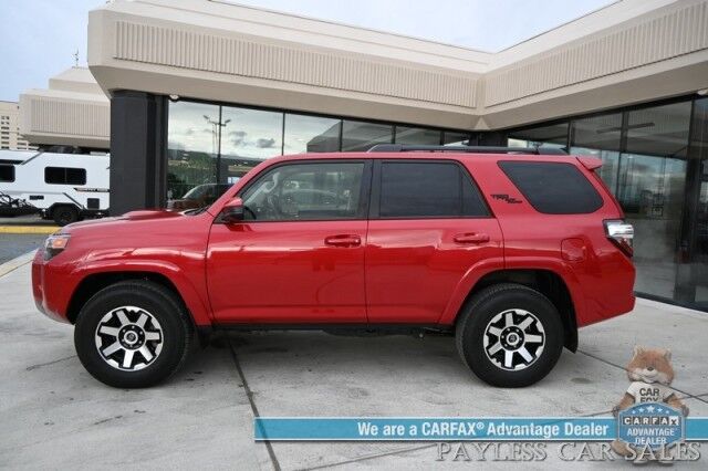 2024 Toyota 4Runner TRD Off Road / 4X4 / Power Driver's Seat / Blind Spot & Lane Departure Alert / Collision Alert / Apple CarPlay & Android Auto / Back Up Camera / Cruise Control / Keyless Entry & Start / Tow Pkg / 1-Owner Anchorage AK