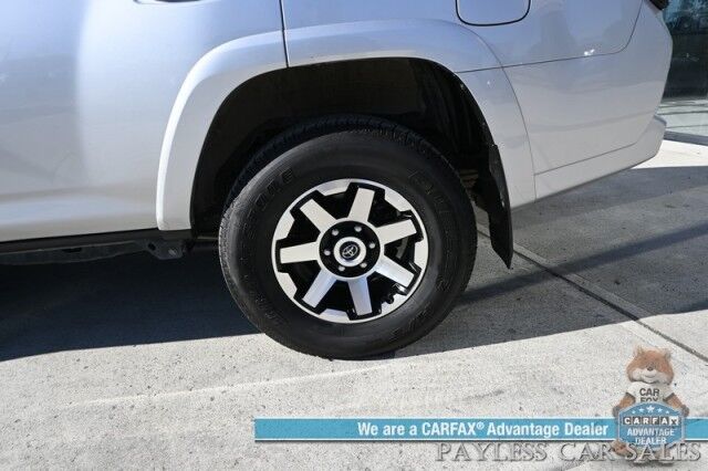 2024 Toyota 4Runner TRD Off Road / 4X4 / Power Driver's Seat / Lane Watch & Forward Collision Alert / Blind Spot Alert / Apple CarPlay & Android Auto / Back Up Cam / Bluetooth / Keyless Entry & Start / Aluminum Wheels / 1-Owner Anchorage AK