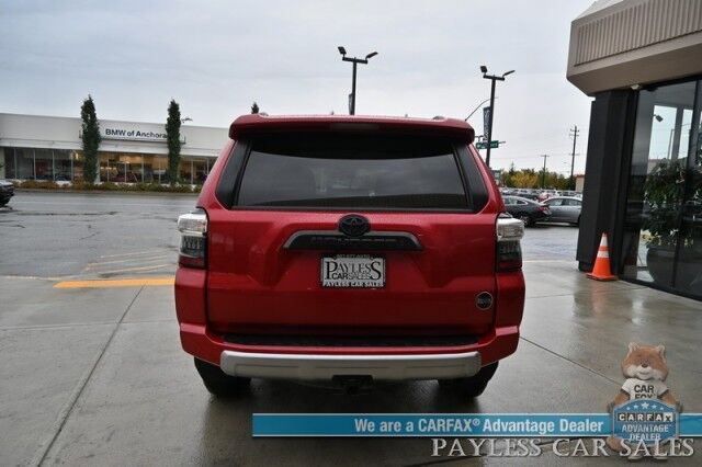 2024 Toyota 4Runner TRD Off Road / 4X4 / Premium Cloth Seats / Adaptive Cruise Control / Lane Departure Alert / Apple CarPlay & Android Auto / Back Up Camera / Keyless Entry & Start / Tow Pkg / 19 MPG / 1-Owner Anchorage AK