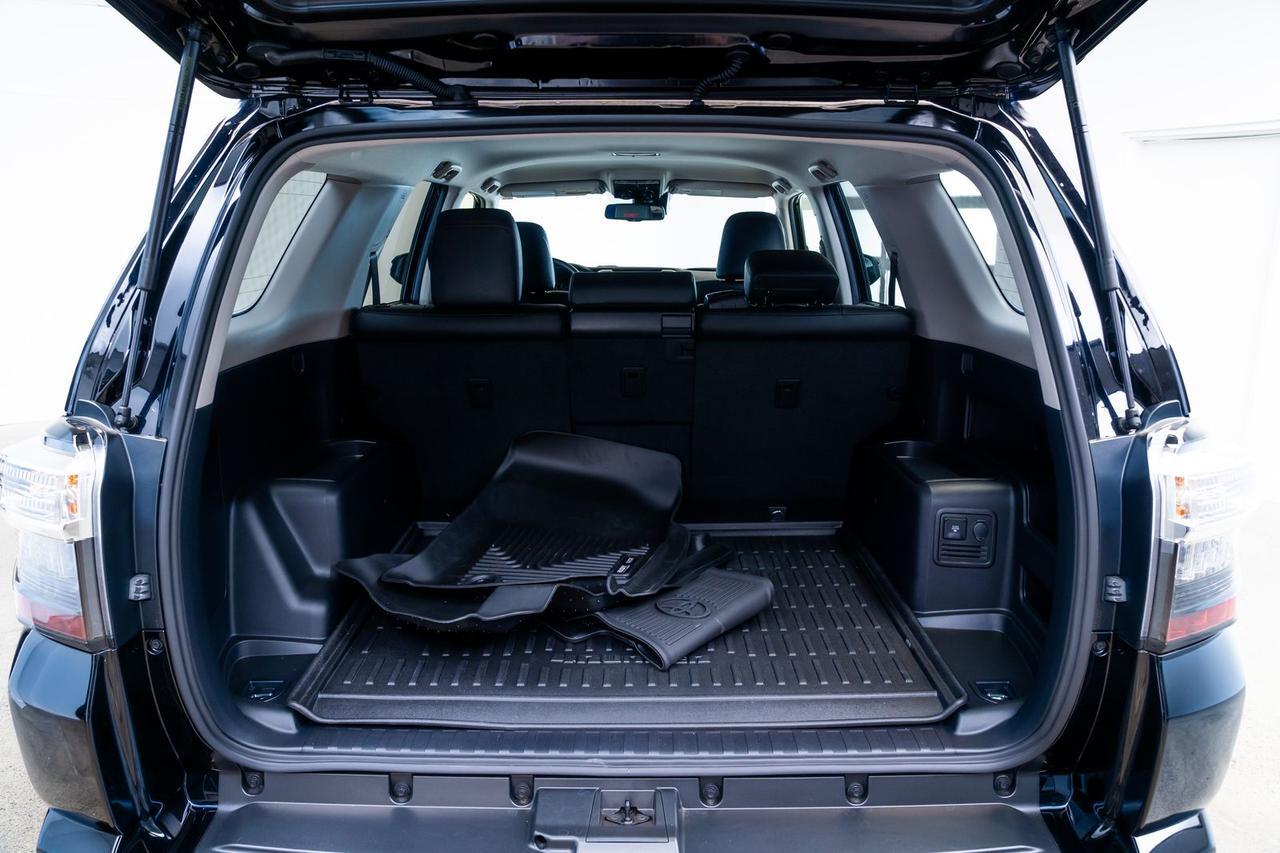 2024 Toyota 4Runner TRD Off-Road Premium 1 Owner Off Road Premium Package Portland OR