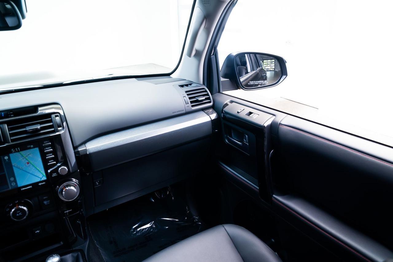 2024 Toyota 4Runner TRD Off-Road Premium 1 Owner Off Road Premium Package Portland OR