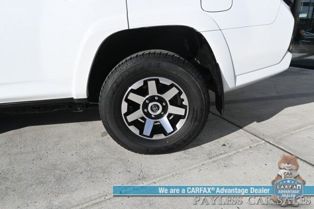 2024 Toyota 4Runner TRD Off Road Premium / 4X4 / Power & Heated Leather Seats / Heated Steering / Sunroof / Navigation / Lane Watch & Blind Spot Alert / Apple CarPlay & Android Auto / Back up Cam / Tow Pkg / 1-Owner Anchorage AK