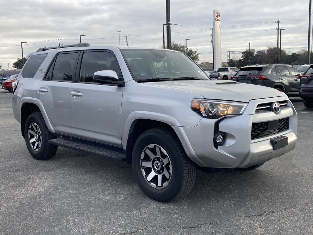2024 Toyota 4Runner TRD Off-Road