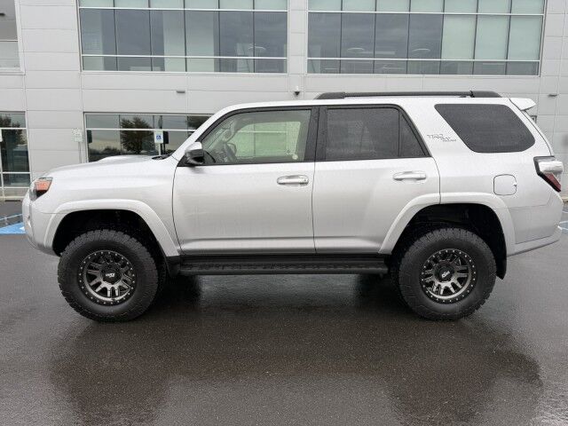 2024 Toyota 4Runner TRD Off Road
