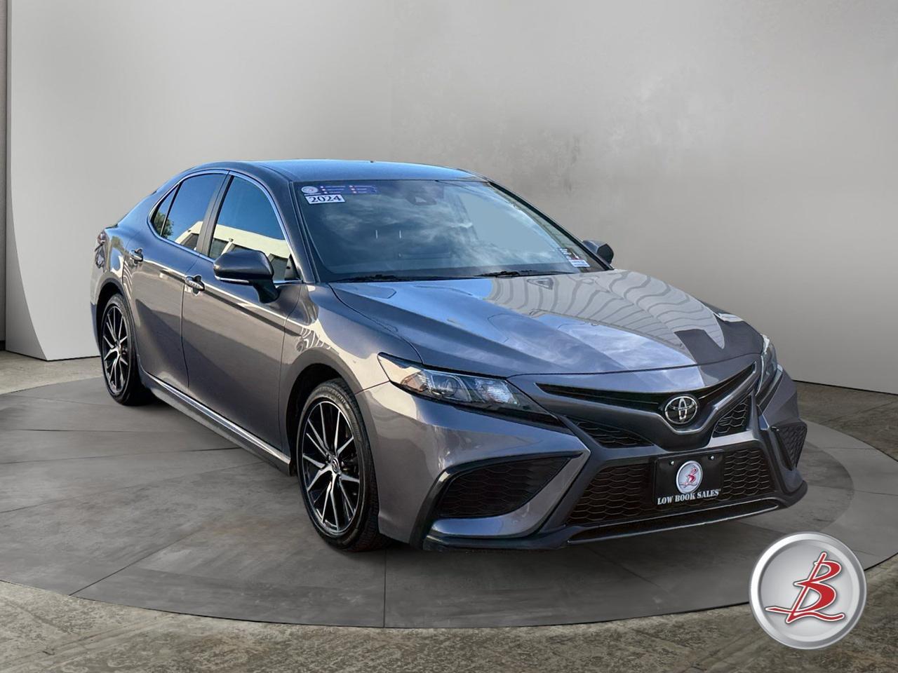 2024 Toyota CAMRY SE