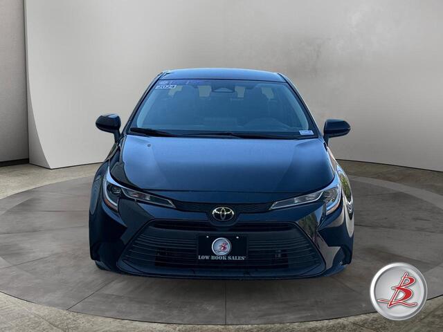 2024 Toyota Corolla LE photo 2