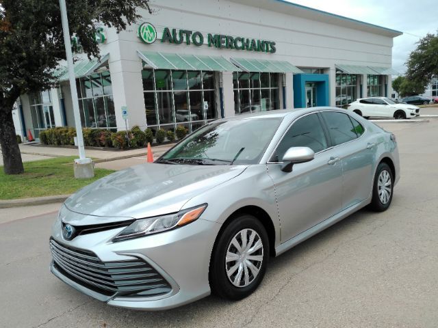 2024 Toyota Camry Hybrid LE